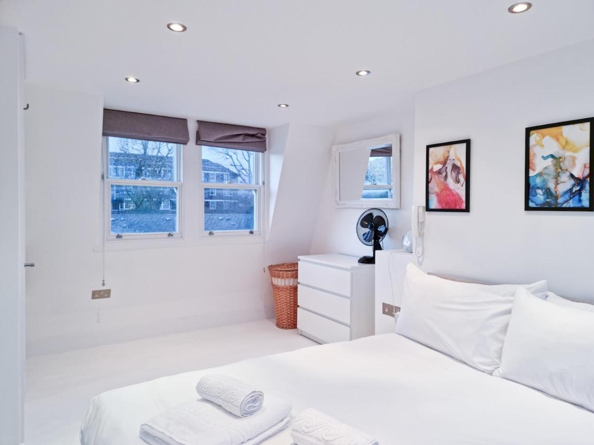 Pass The Keys Family Friendly 2 Bedroom Gem in Shepherd's Bush London Exterior foto